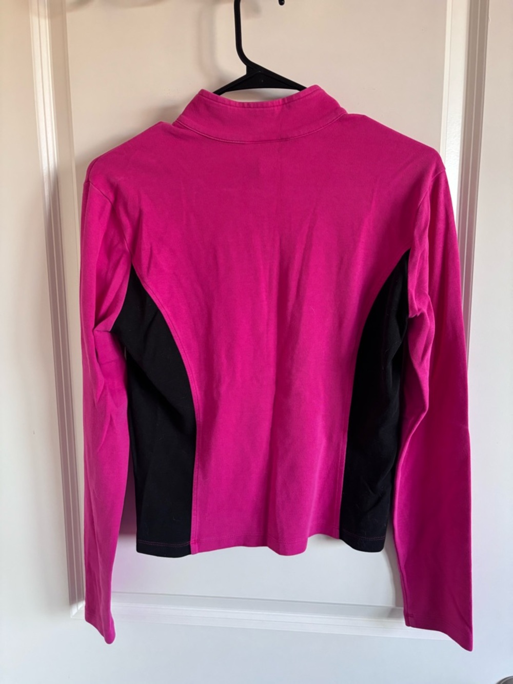 Express Women's Hot Pink and Black Half-Zip Top - Picture 3 of 3